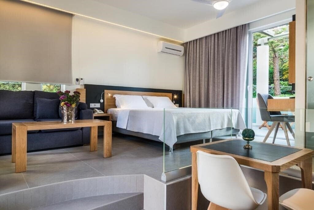 Фотография Forum Suites 3*