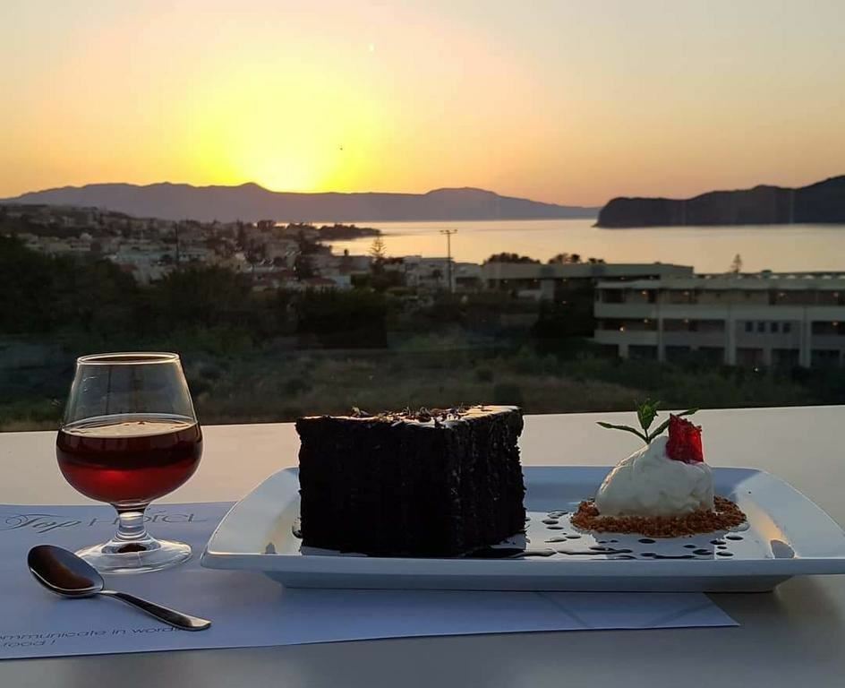 Top Hotel 3* суреті