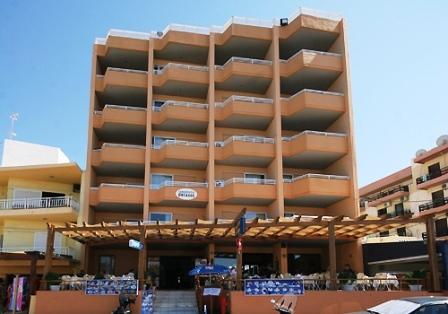 Отель Pegasus Hotel Apartments 2*