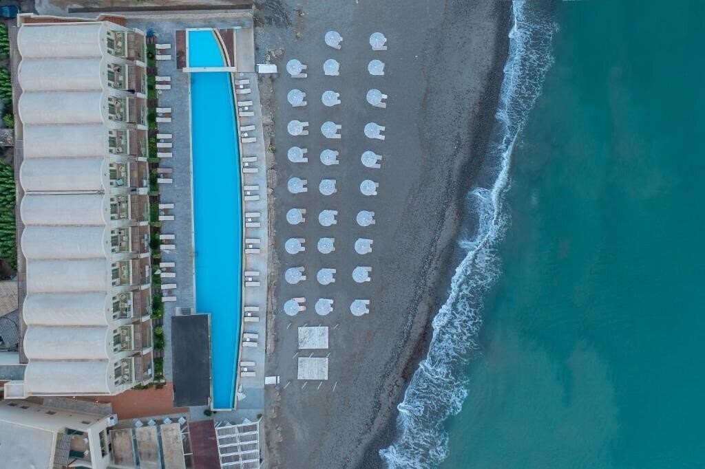 Grand Bay Beach Resort Giannoulis Hotels (Adults Only 16 ) 4* қонақ үйі