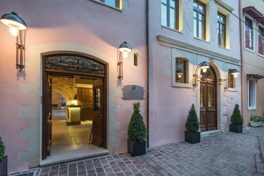 Отель Serenissima Boutique 5*