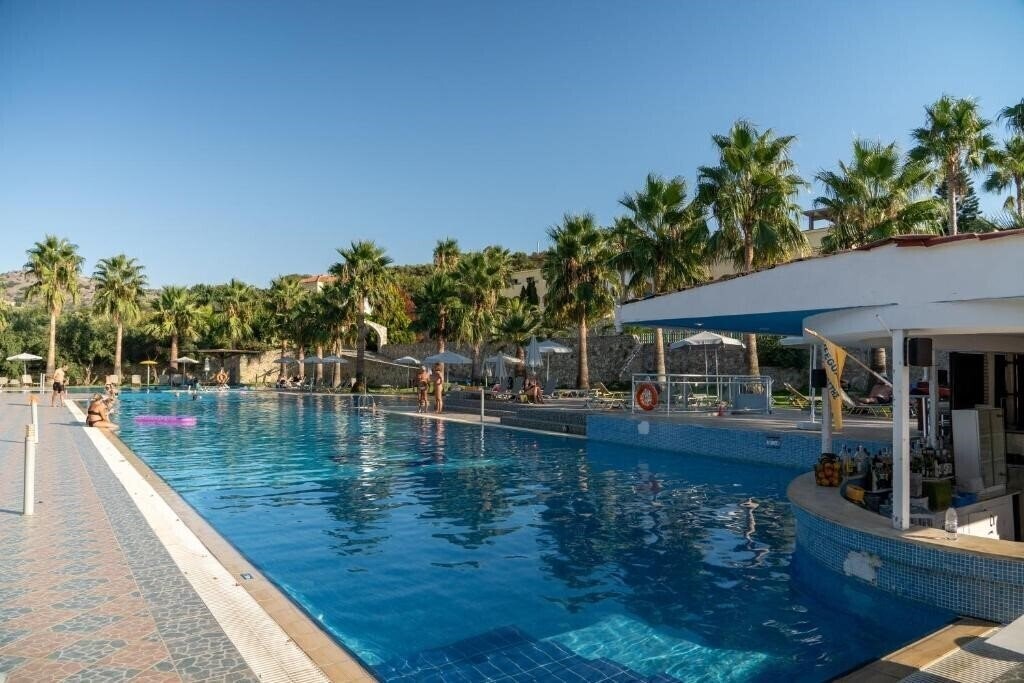 Отель Almyrida Village & Water Park 3*
