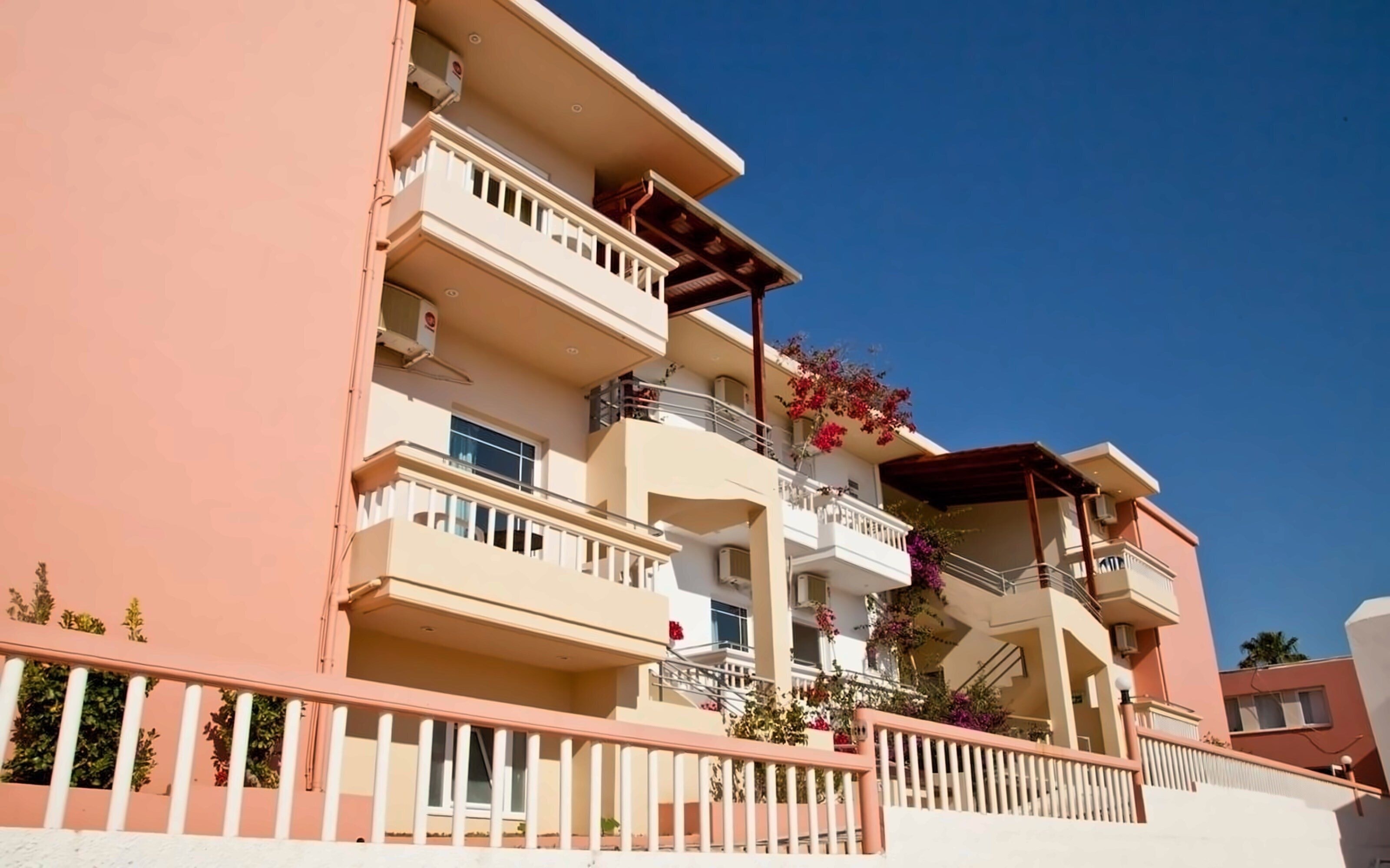 Отель CHC Atlantida Mare 3*