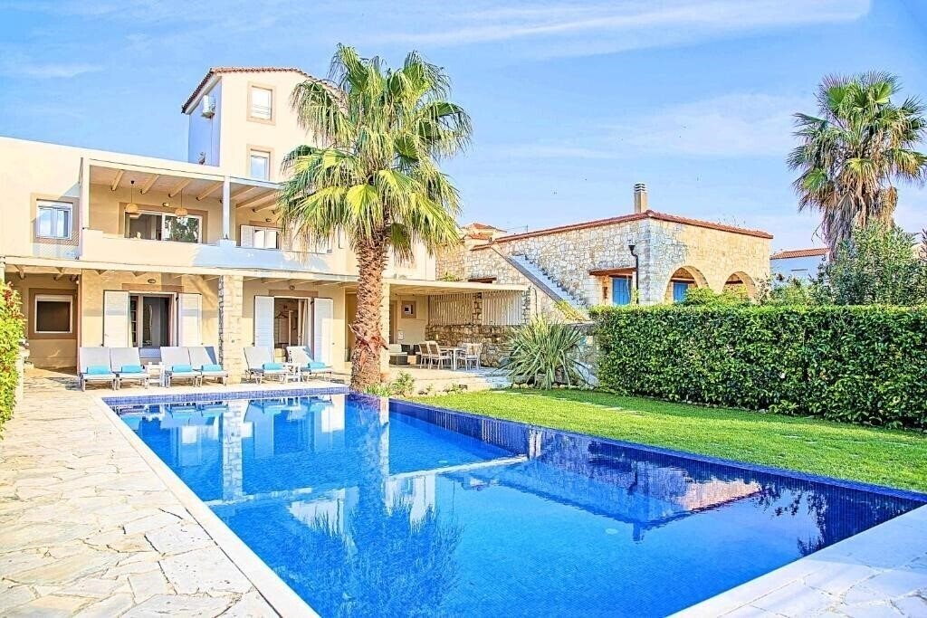 Изображение Cretan Mansion with Heated Swimming Pool 3*