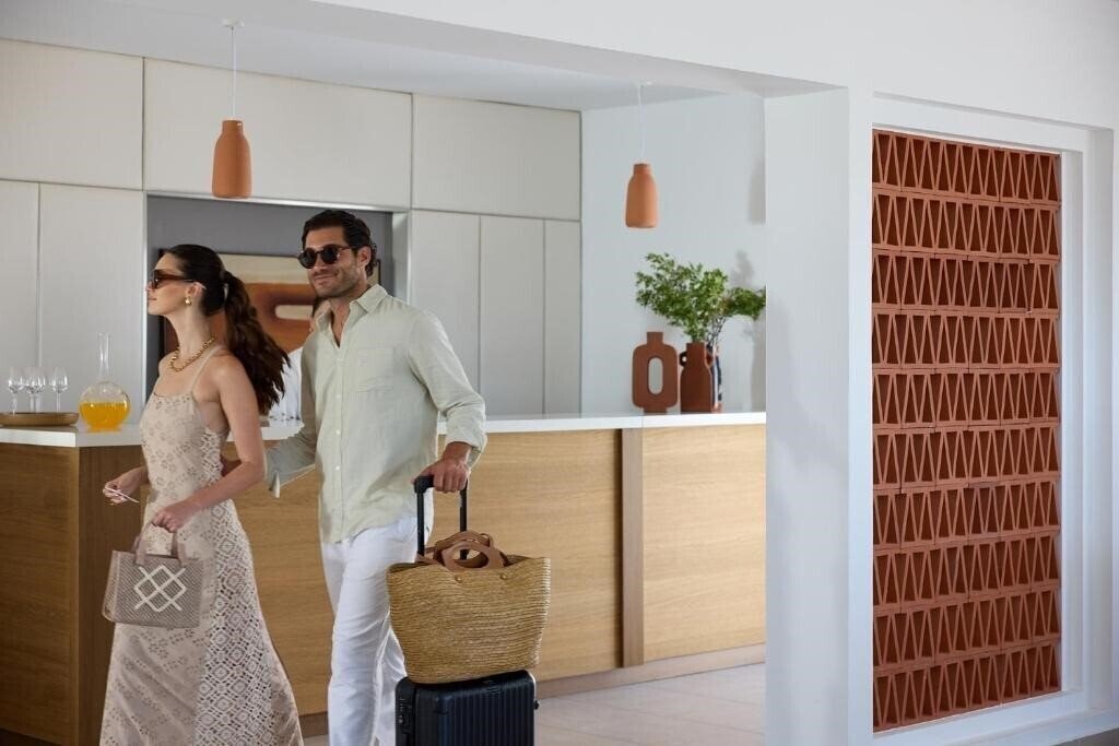 Golden Milos Beach 3* фотосуреті