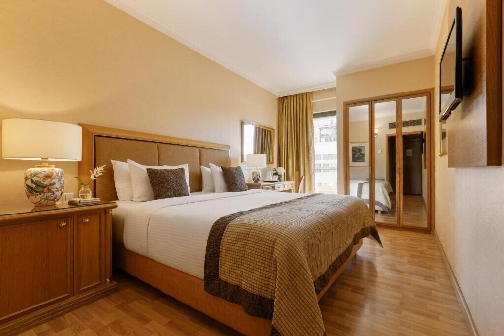 Изображение Divani Palace Larissa 5*