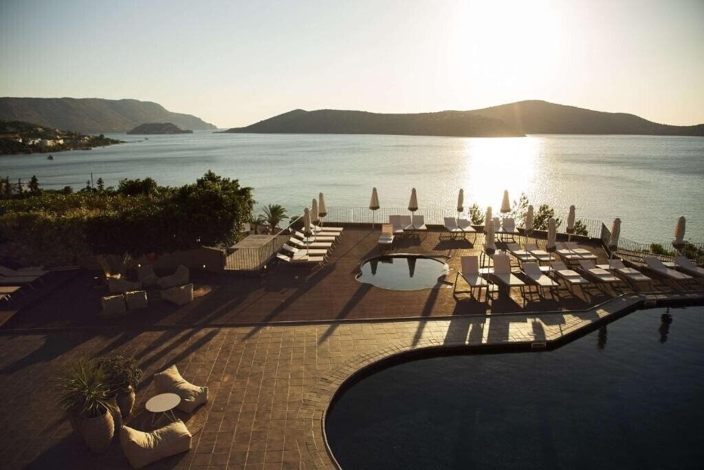 Отель Domes Aulus Elounda Curio Collection by Hilton 5*