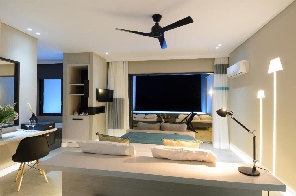 Картинка Domes Aulus Elounda Curio Collection by Hilton 5*