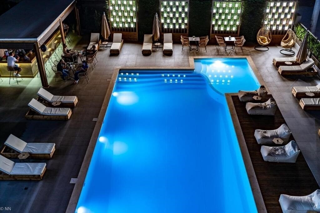 Отель Dafni Plus Hotel 4*