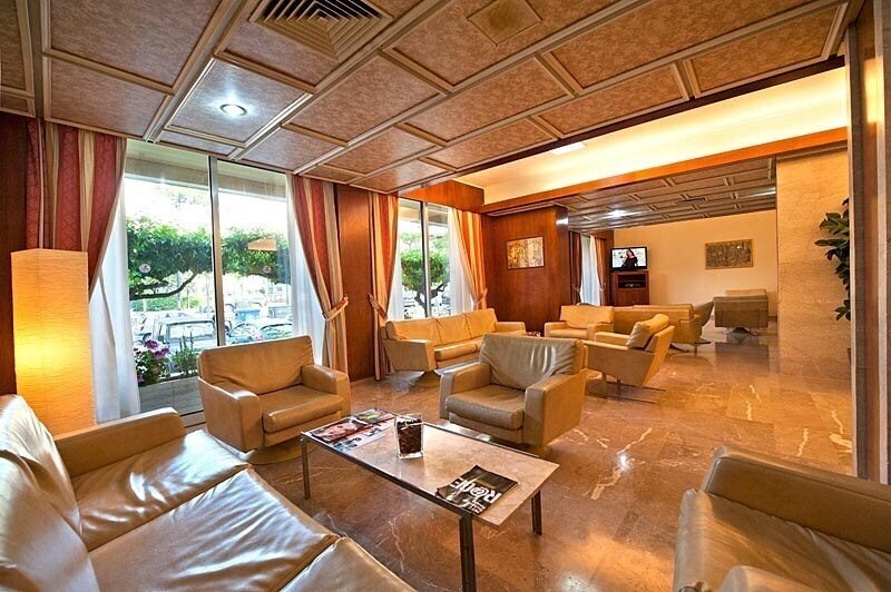 Paolo 4* суреті