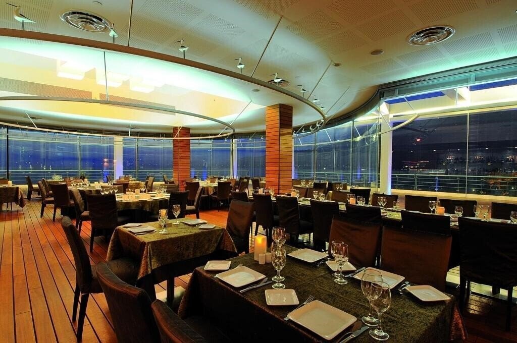 Club Hotel Casino 5* суреті