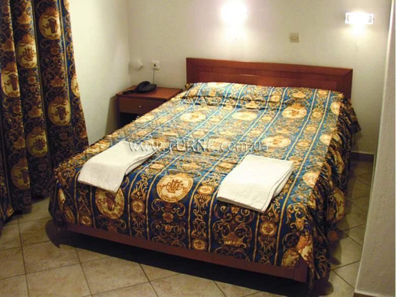 Iris Nea Kallikrateia 2* қонақ үйі