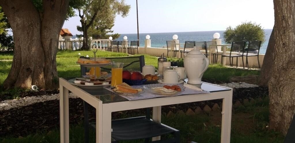 Paraktio Hotel 1* фотосуреті