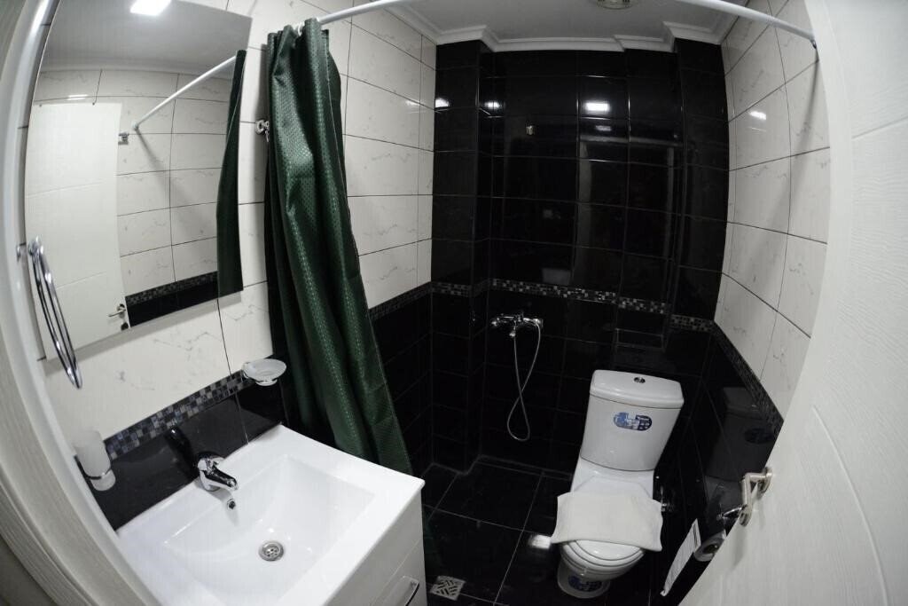 Crown Hotel 3* фотосуреті