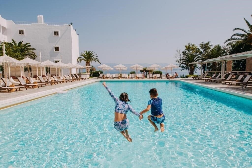 Brown Beach Chalkida, a Member of Brown Hotels 4* қонақ үйі