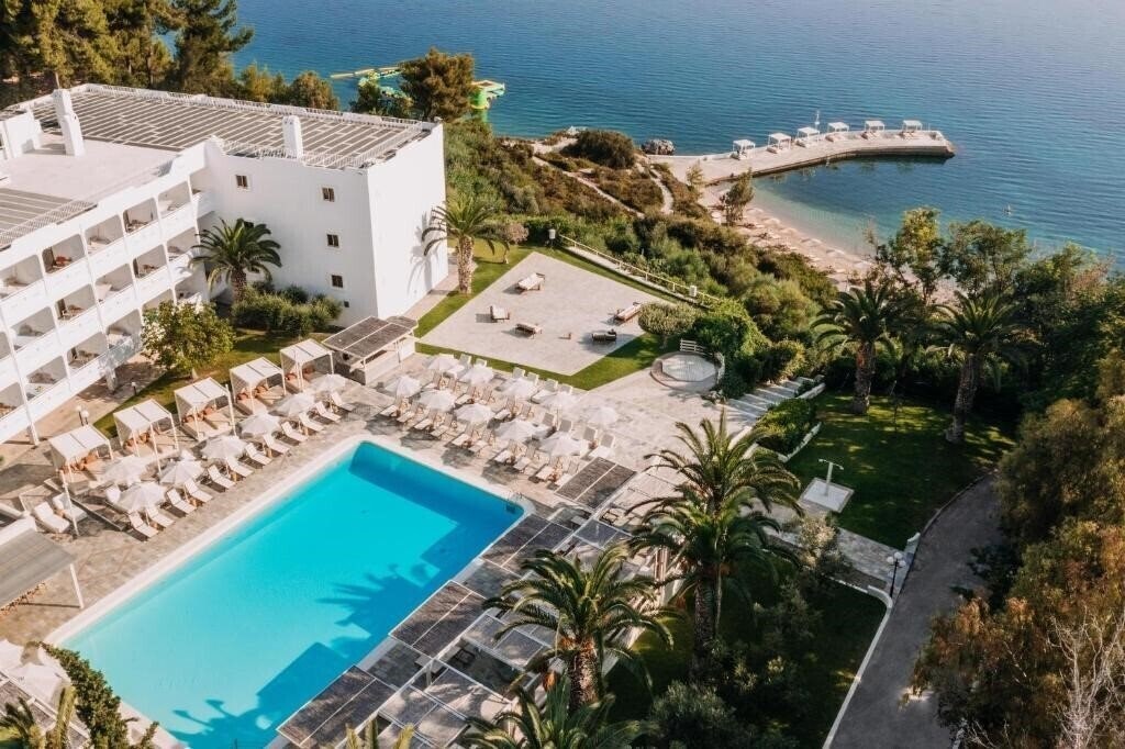 Brown Beach Chalkida, a Member of Brown Hotels 4* суреті