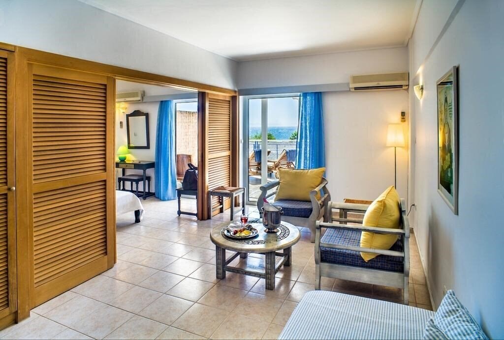 Grand Blue Hotel 3* суреті