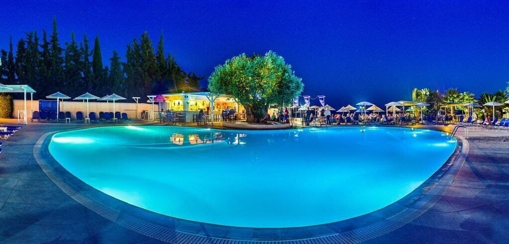 Grand Blue Hotel 3* суреті