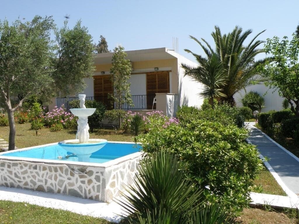 Petit Village Hotel 3* фотосуреті