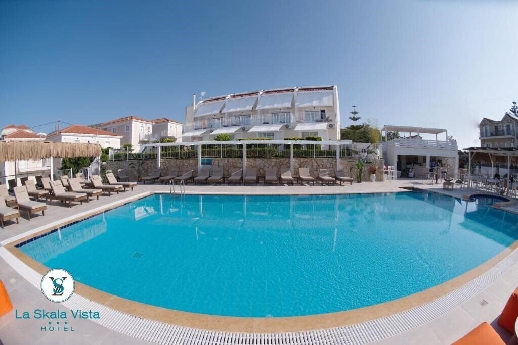 Big Village 3* суреті