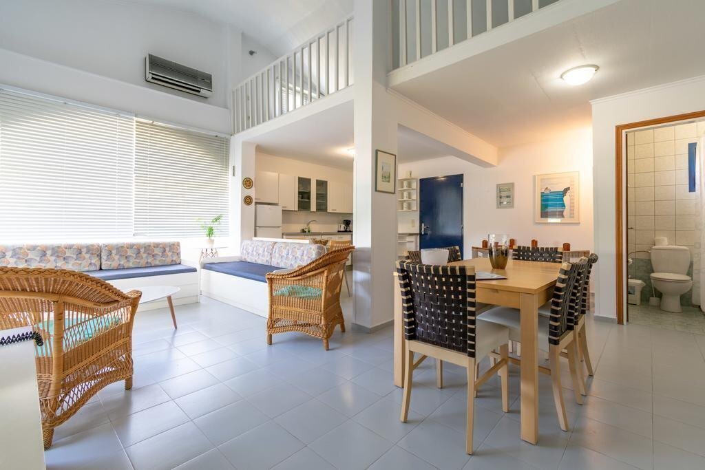 Govino Bay Village апартаменты фотосуреті