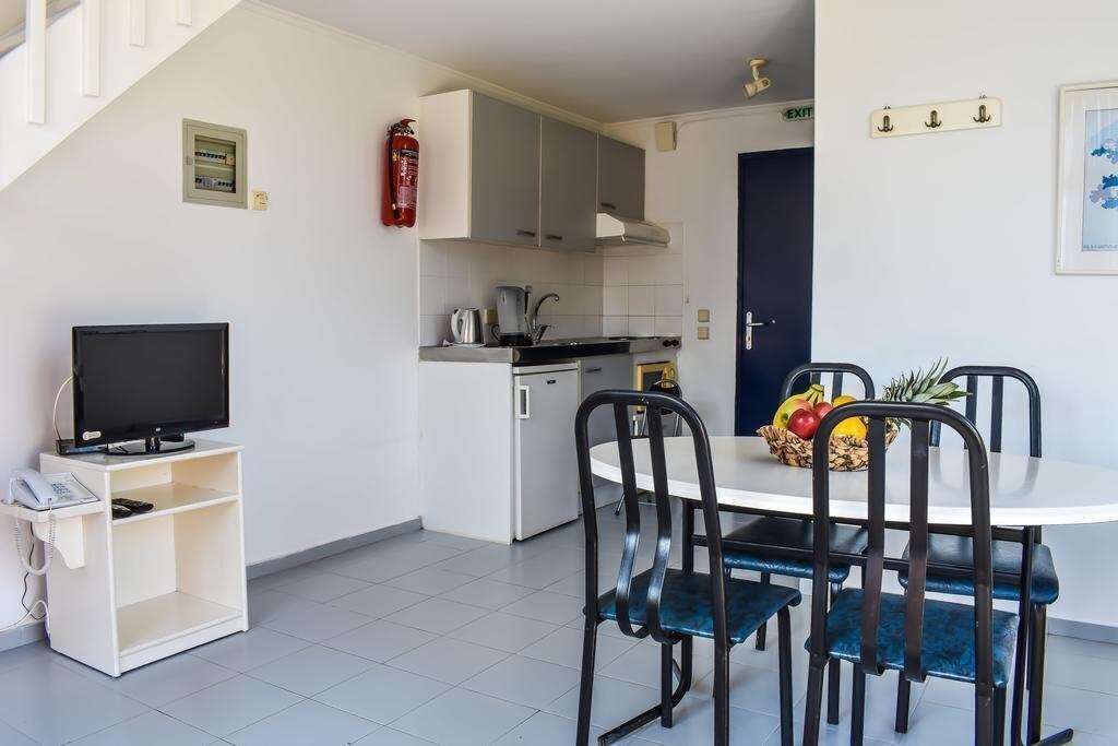 Govino Bay Village апартаменты суреті