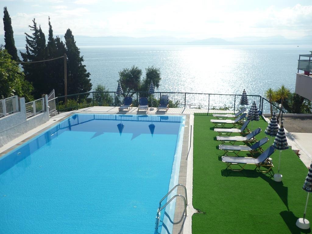 Karina Hotel 2* суреті