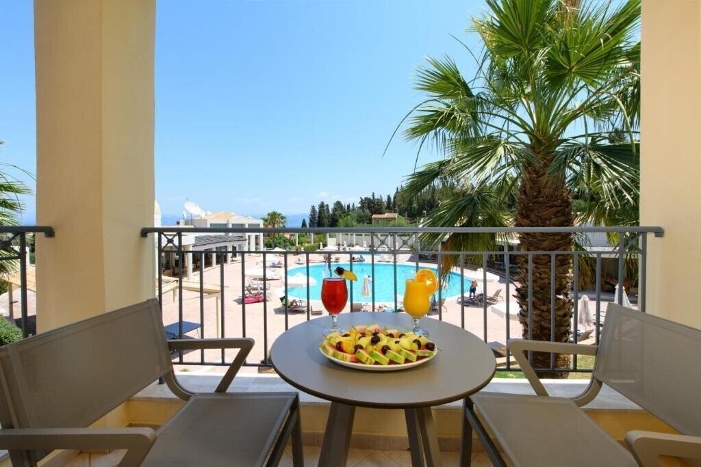 Olympion Village 3* қонақ үйі