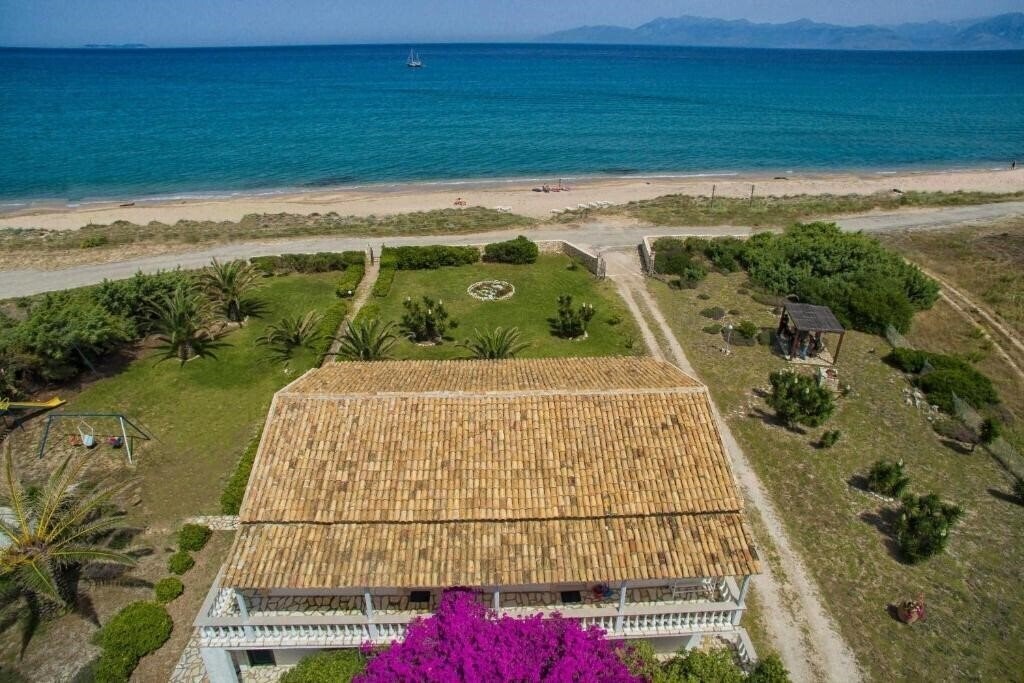 Отель Elli Villa Apartment 4*