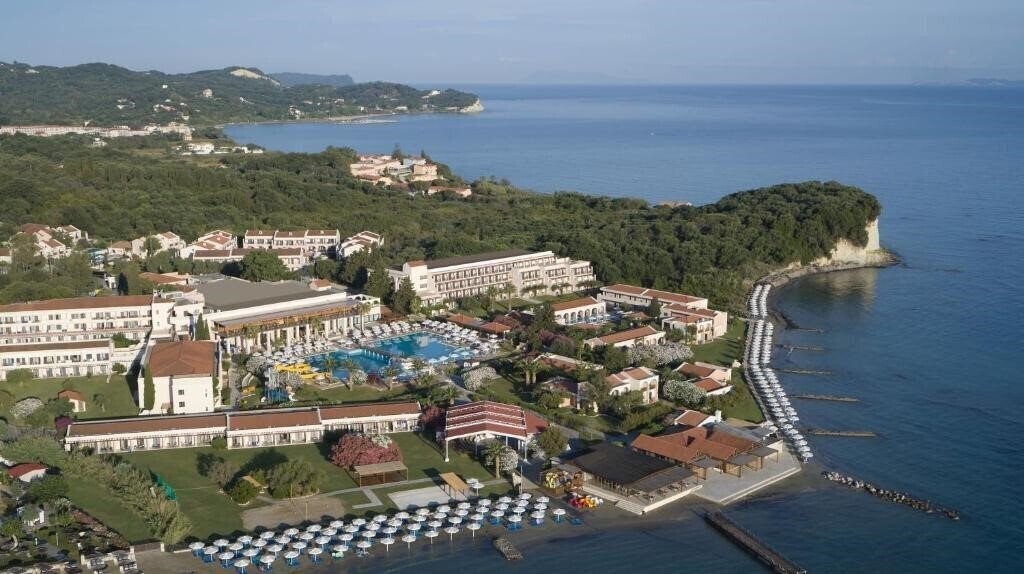 Отель Roda Beach Resort & SPA 5*