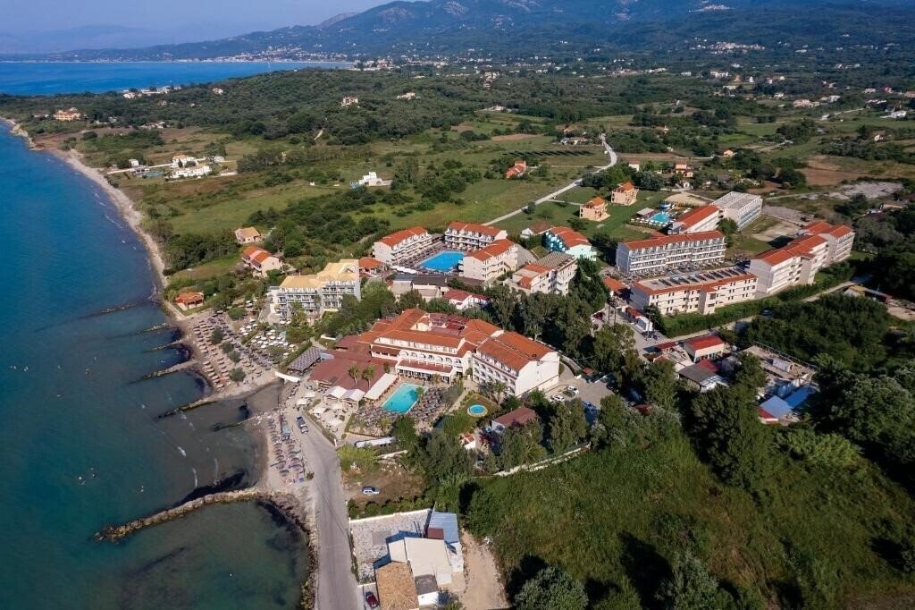 Фото Angela Beach 3*