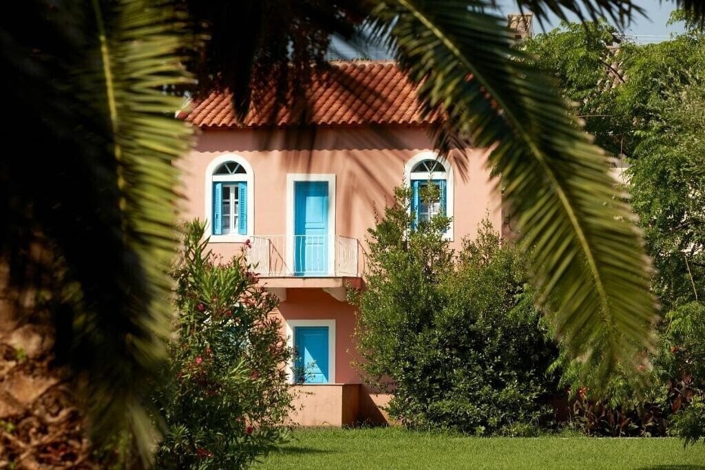 Отель St.George's Bay Country Club & SPA 4*