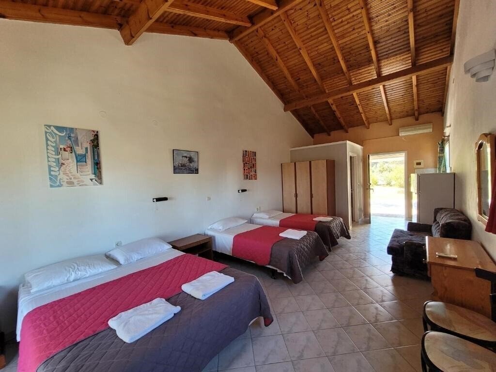 Фото Gardenos Hotel 3*