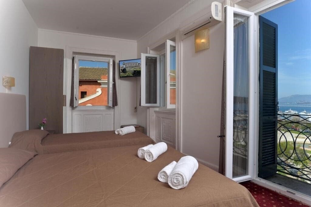 Фотография Konstantinoupolis Hotel 2*