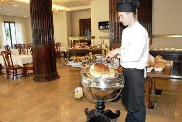 Aquis Mon Repos Palace 4* қонақ үйі