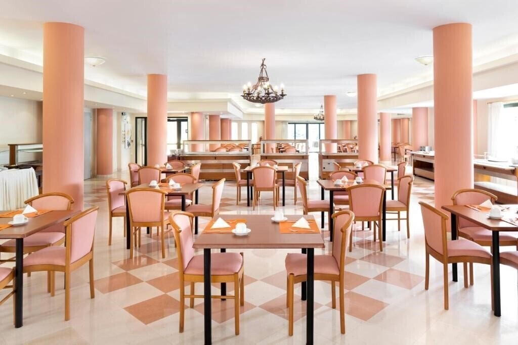 Century Resort 4* фотосуреті