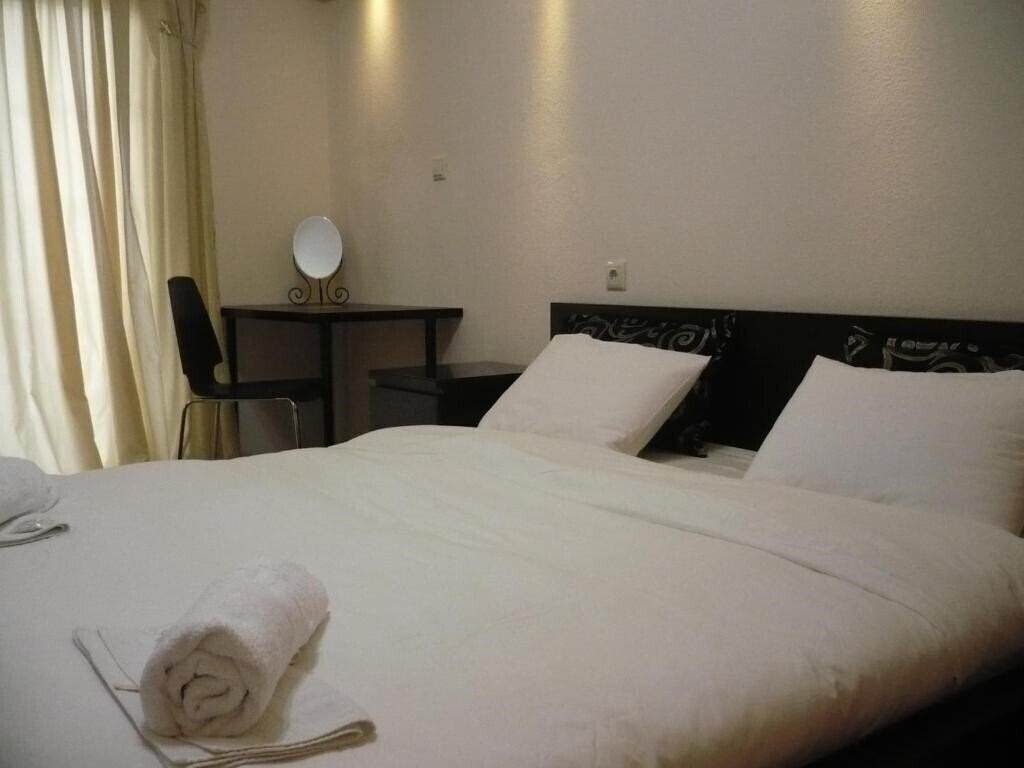 Alexandros Hotel 4* қонақ үйі