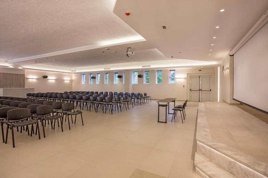 Euro Village Achilleas 4* суреті