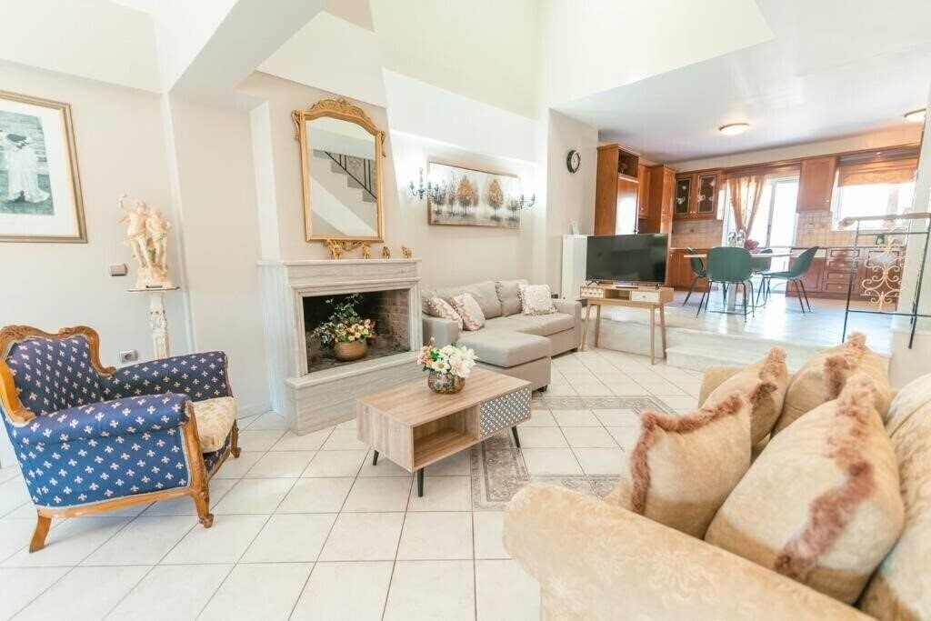 Rena's Center House отель без категории суреті