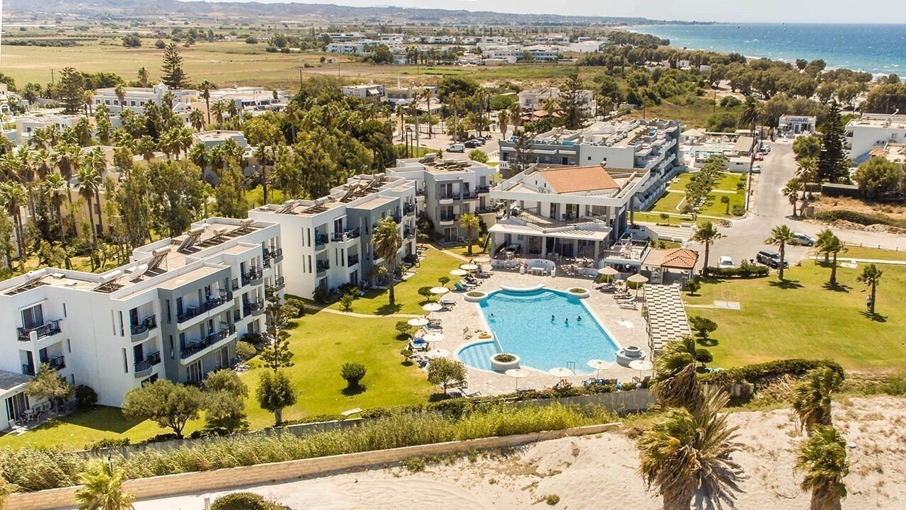 Отель Marebello Beach Resort 4*