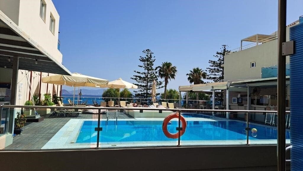 Bristol Sea View 3* қонақ үйі
