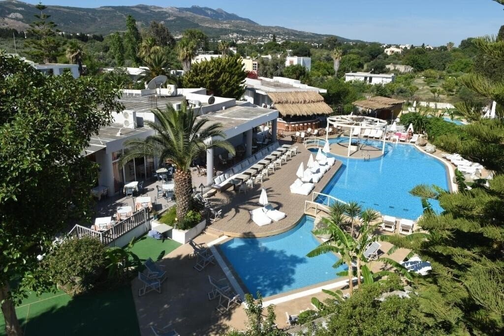 Palm Beach 3* қонақ үйі