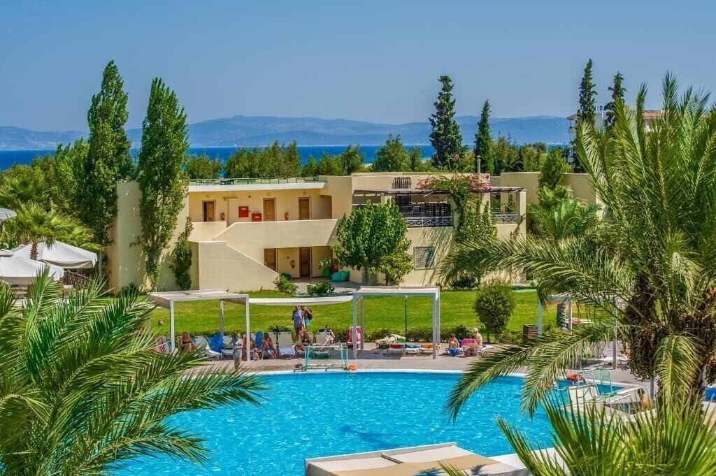 Kipriotis Maris Suites 5* суреті