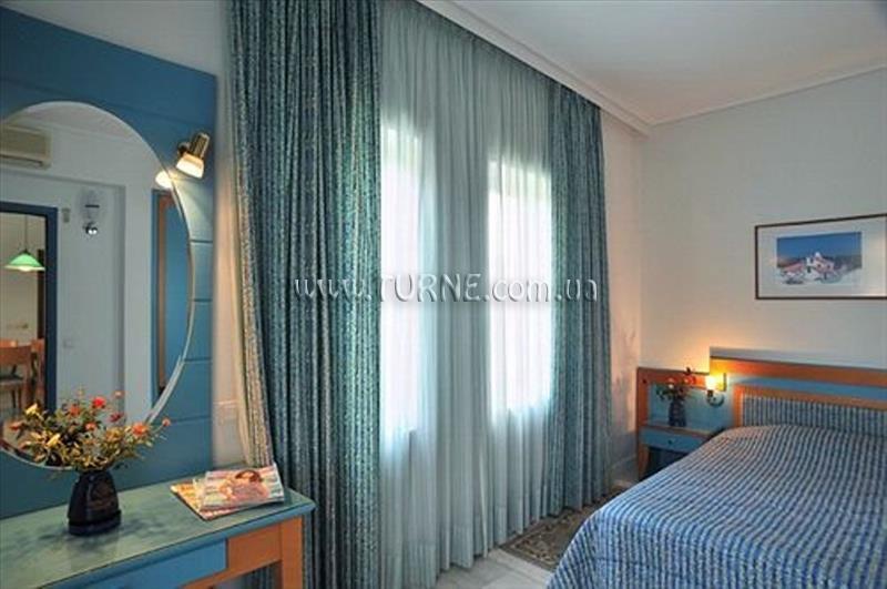 Фото Ilianthos Village 4*