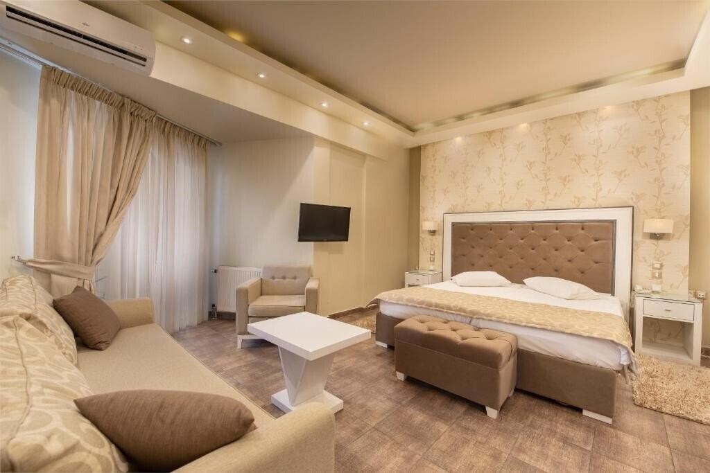 Фото Heliotrope Resort Hotel 4*