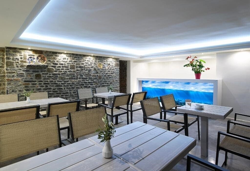 Mistral Bay Hotel (ex. Rea) 4* суреті