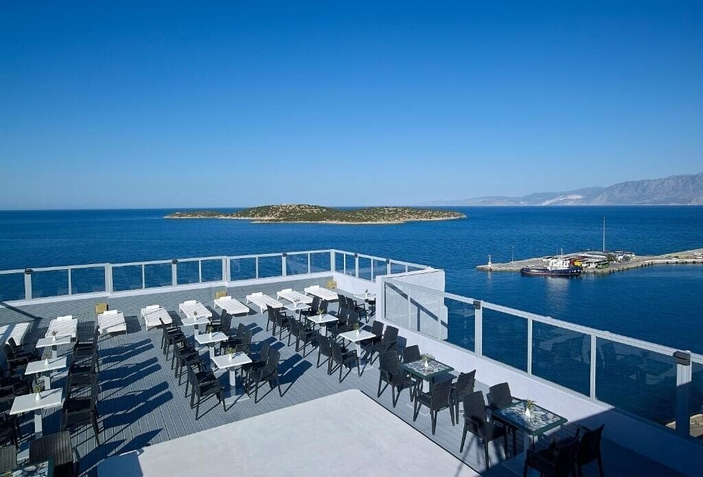 Mistral Bay Hotel (ex. Rea) 4* қонақ үйі