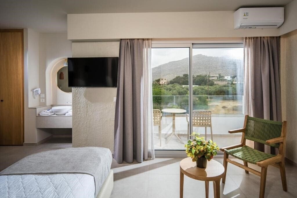 Картинка South Coast Hotel 3*