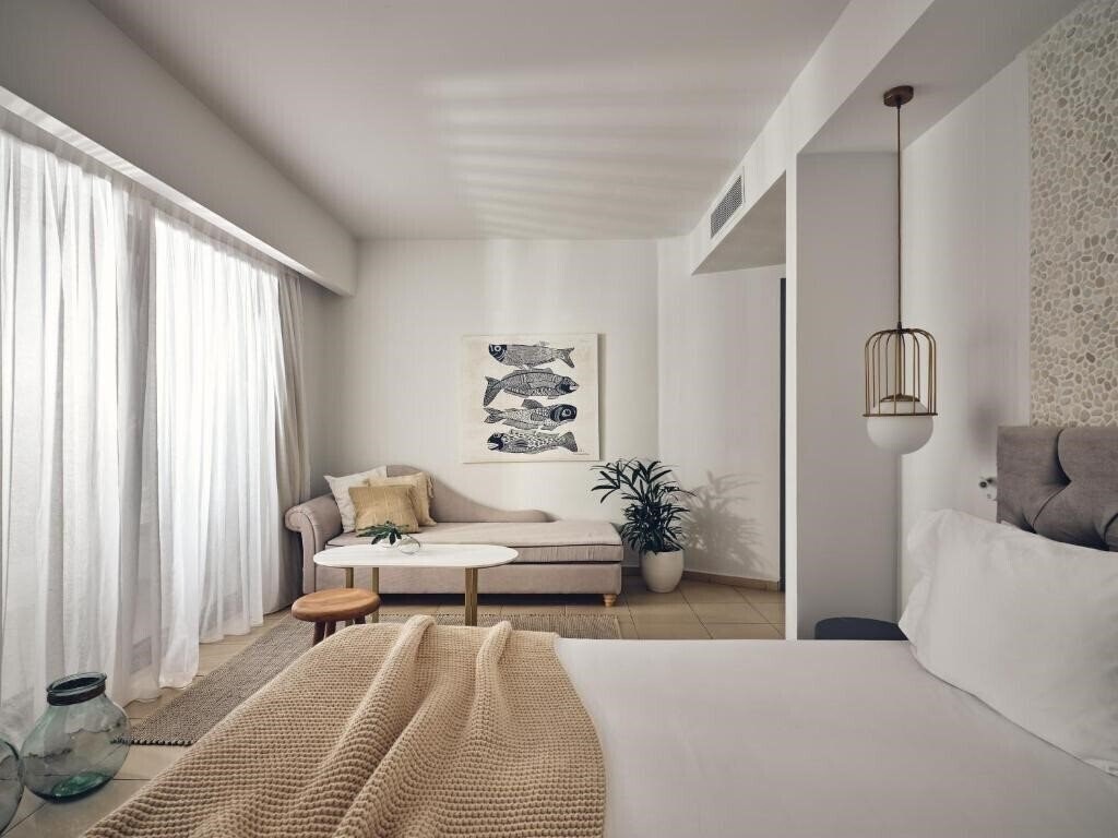 The Royal Blue Resort 5* суреті