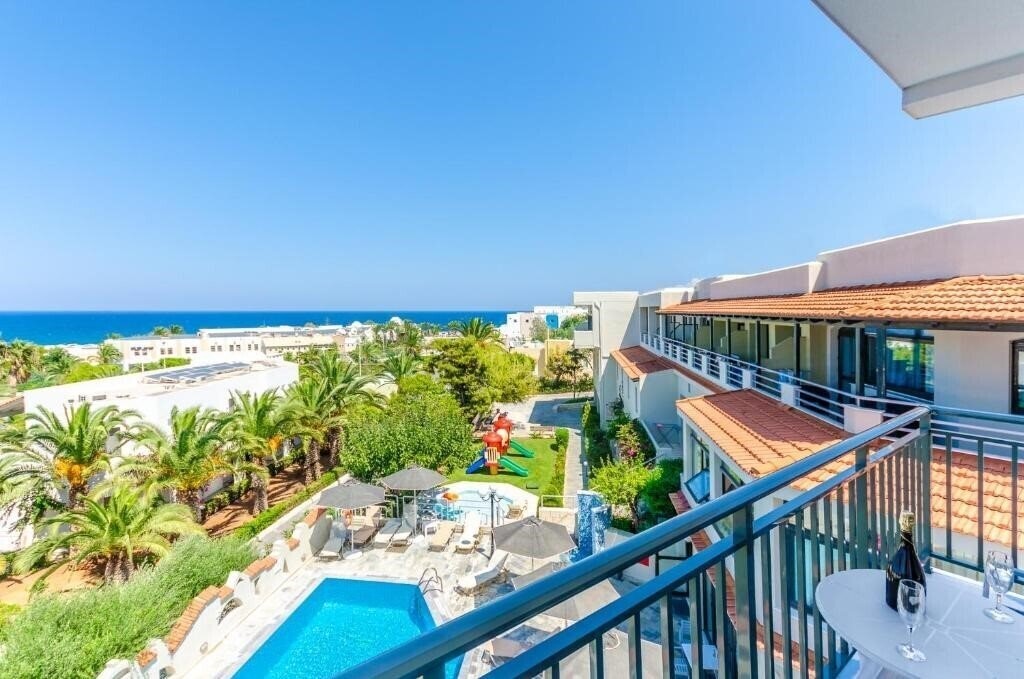 Apartments Anna Maria Village 3* қонақ үйі